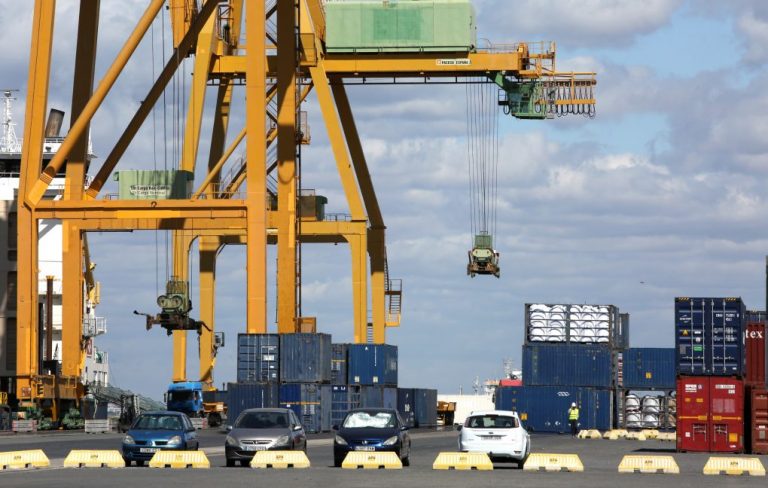 Maersk inaugura una nueva línea de contenedores en el puerto de Huelva
