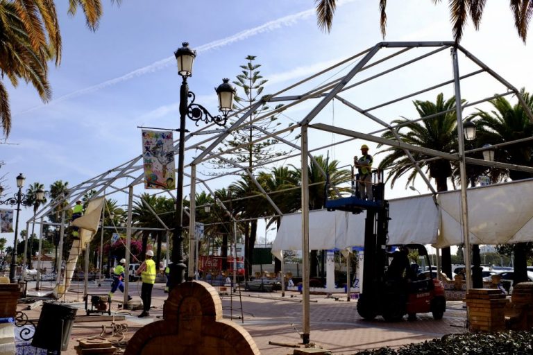 Comienza la instalación de la carpa del Carnaval de Ayamonte