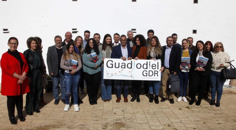 Cuatro jóvenes logran su primer empleo en la Costa Occidental gracias «Plan HEBE»