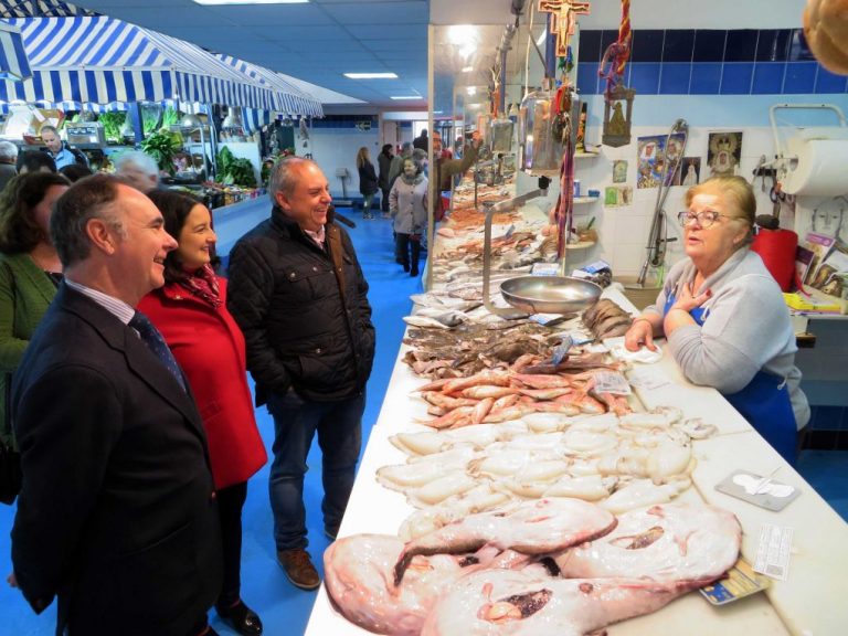 Economía y Cámara de Ayamonte inician el proyecto ‘Digitaliza tu Mercado 2.0’
