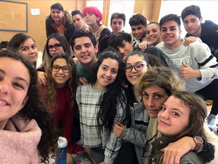 Almudena Cid visitará a alumnos de Cartaya que aprenden inglés gracias a su trayectoria