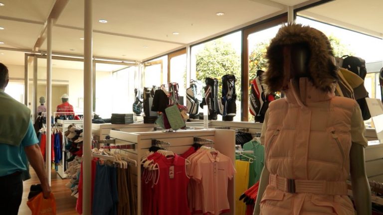 Cinco encapuchados asaltan El Rompido Golf Club y se llevan «bastante dinero» de una caja fuerte