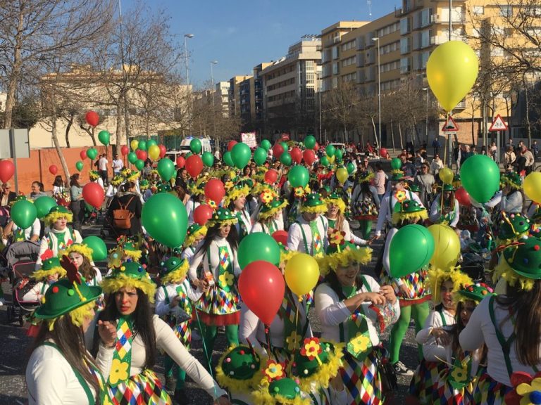 Más de un millar de menores participa en la cabalgata infantil de Carnaval de Isla Cristina