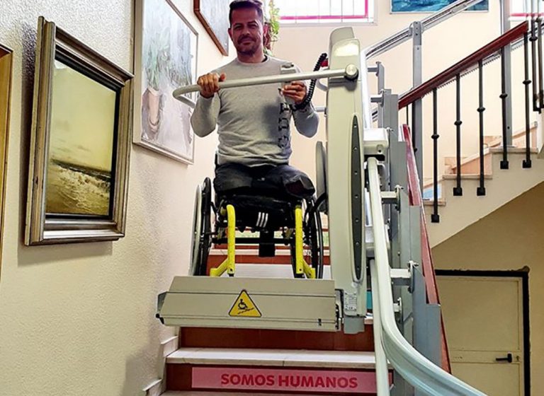 Edil del PSOE de Lepe con discapacidad podrá acceder desde hoy al salón de plenos tras nueve 9 meses de legislatura
