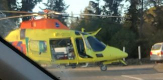Evacúan en helicóptero a una mujer en estado grave tras colisionar un turismo y un camión en Isla Cristina