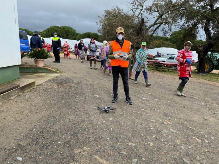 Coronavirus: San Bartolomé informa a sus vecinos con drones sobre su obligación de permanecer en casa