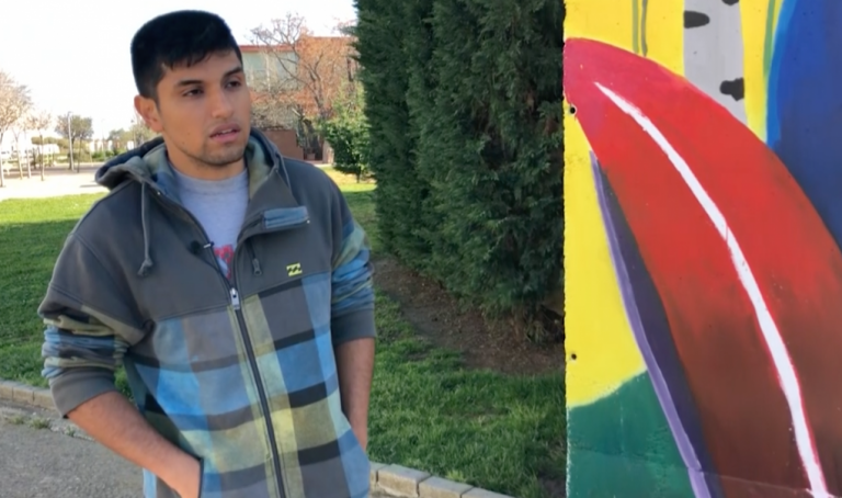 Después de 4 años, un joven artista lepero logra un espacio público para crear un mural