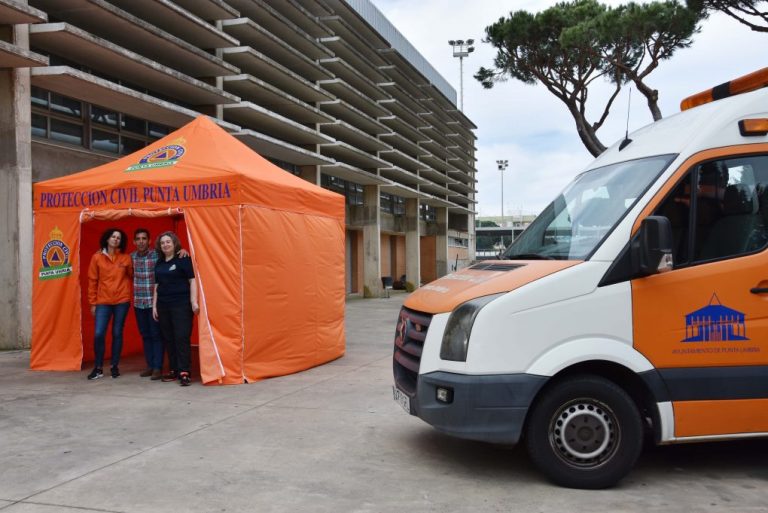 Protección Civil de Punta Umbría estrena nuevas carpas gracias a una subvención