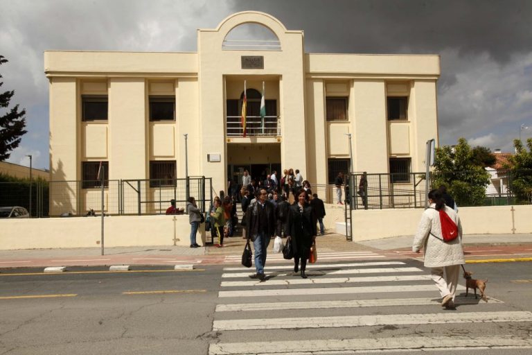 Abogados de Ayamonte piden medidas para paliar el cese de actividad por el estado de alarma