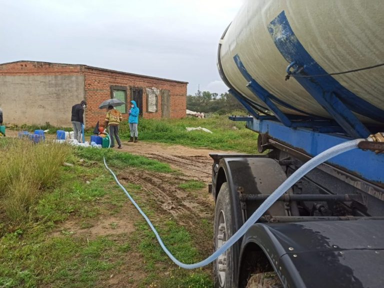 Un camión cisterna llevará agua potable a los asentamientos de Lepe