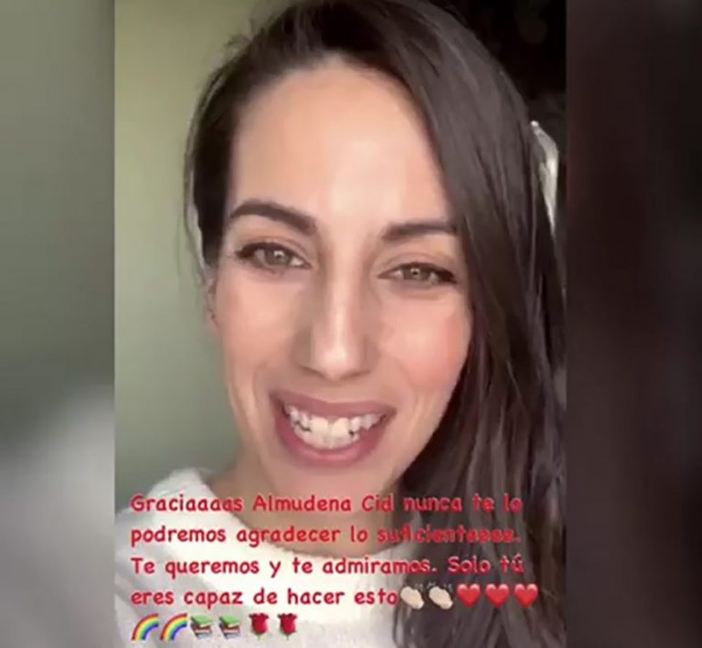 La gimnasta olímpica Almudena Cid felicita a alumnos de Cartaya por el Día del Libro