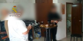 Investigan al responsable de un bar clandestino en Matalascañas