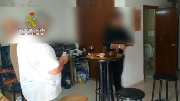 Investigan al responsable de un bar clandestino en Matalascañas