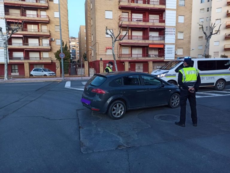 Coronavirus: La Antilla se llena de personas de Sevilla Badajoz y Madrid por la Semana Santa