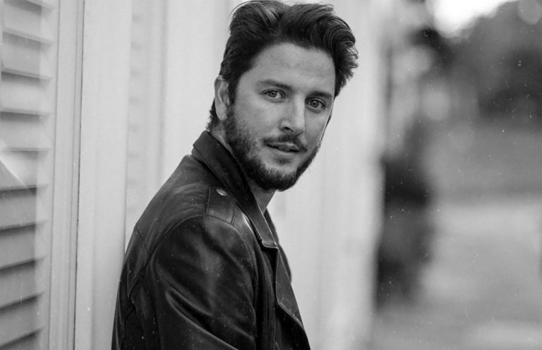 El cantante isleño Manuel Carrasco estrena esta noche nueva canción solidaria: ‘Prisión esperanza’