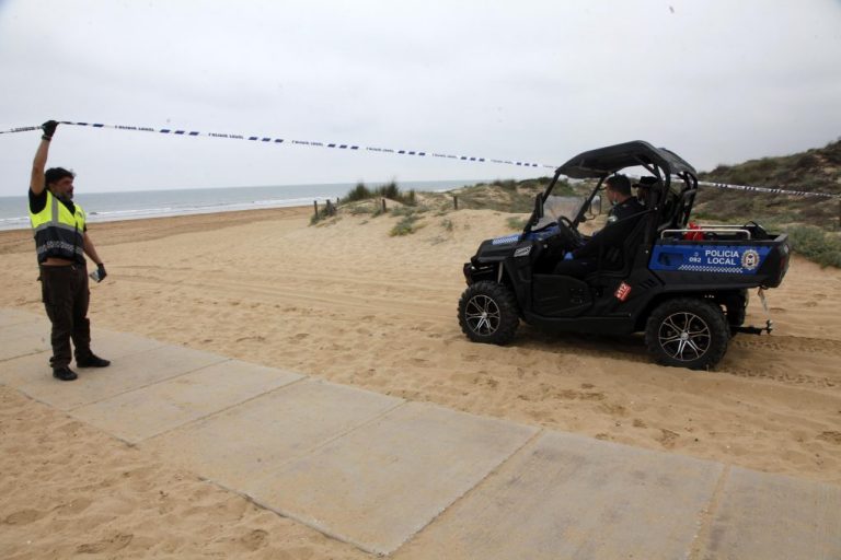 El Ayuntamiento de Punta Umbría abre sus playas para paseos y hacer deporte