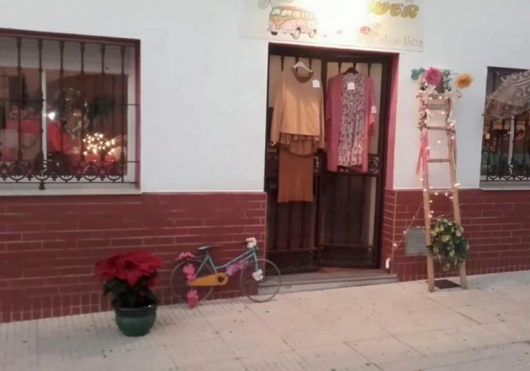 Unas 40 empresas de Aljaraque se acogen a una campaña de apoyo al comercio local