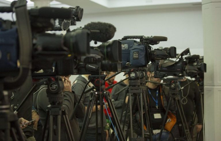 La Asociación de la Prensa de Huelva  recomienda restringir ruedas de prensa por el coronavirus