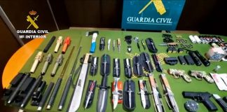 Dos detenidos en Almonte por tráfico y tenencia ilícita de armas, y contra la salud pública