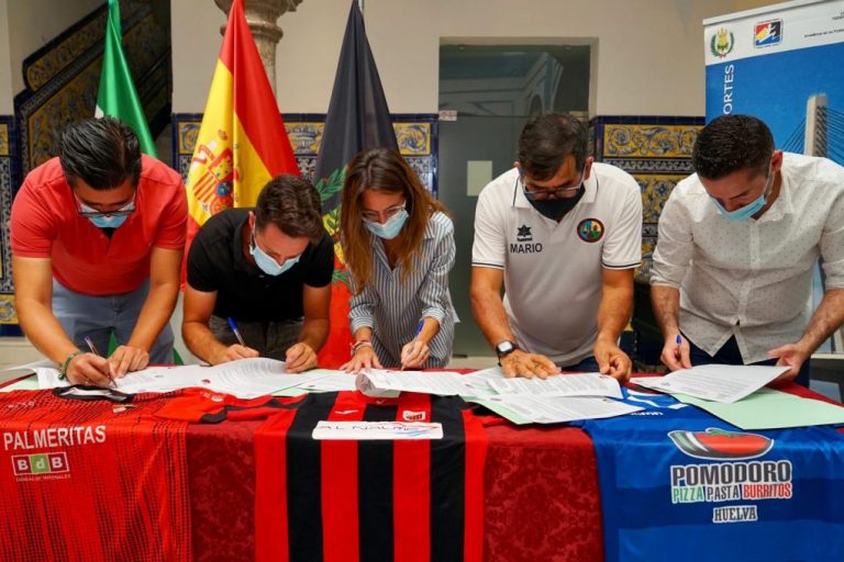 El Ayuntamiento de Ayamonte firma un convenio de colaboración con los clubes de fútbol locales