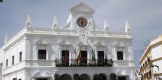 El PSOE de Cartaya logra el apoyo unánime del pleno para que la Junta termine el carril bici