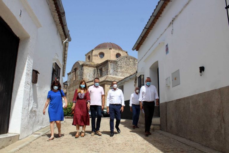 El presidente de la Diputación visita “pueblo a pueblo” la comarca de la Sierra