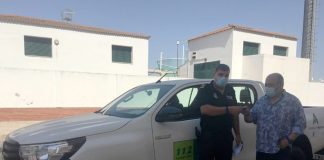 Isla Cristina recepciona un nuevo vehículo para la vigilancia de playas por la Covid-19