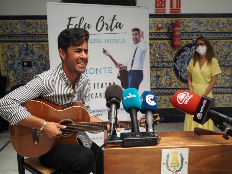 El artista local Edu Orta presenta su primer concierto en solitario en el Cardenio de Ayamonte