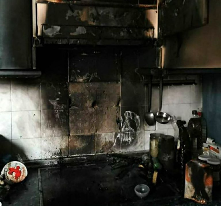 Dos vecinos de Punta rescatan a una persona mayor en el incendio de una vivienda