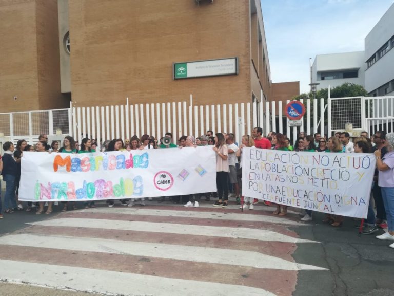 Alertan de la “arriesgada improvisación” de la Junta para iniciar el curso escolar