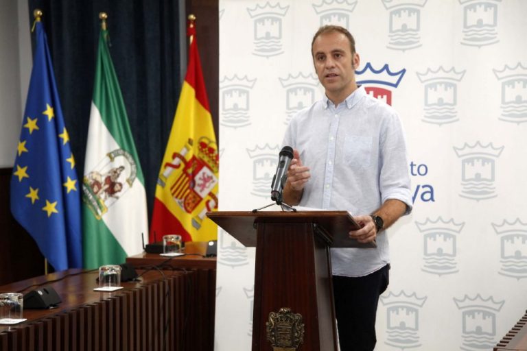 Crear el Área de Juventud e impulsar Urbanismo, Empleo y Deportes, prioridades de Medina en Cartaya