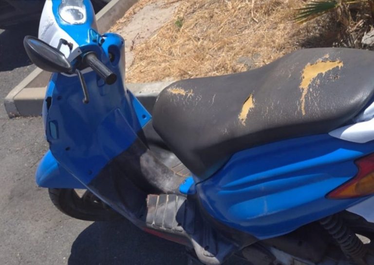 Recuperan en Cartaya un ciclomotor robado en Lepe