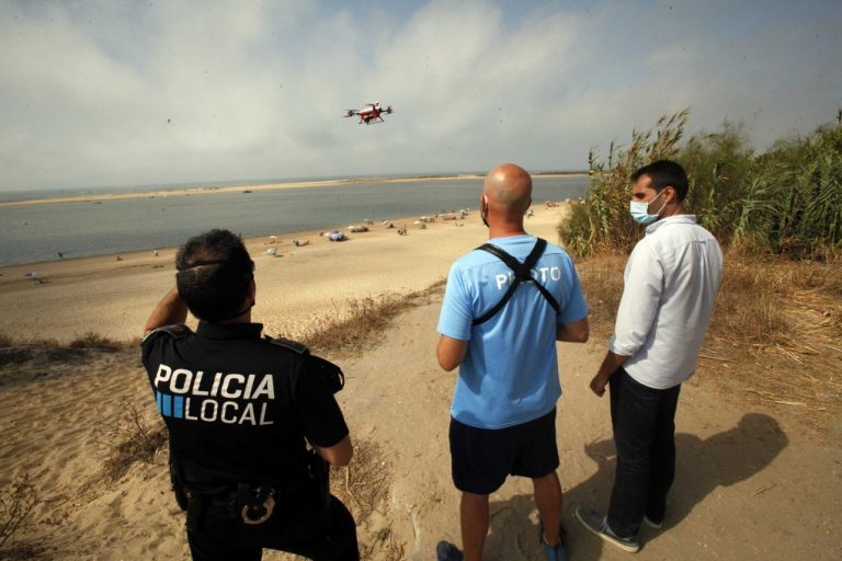 Cartaya vigila sus pinares y playas con drones dotados de inteligencia artificial
