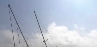 Rescatan en el Piedras un velero varado procedente de Canarias con 12 tripulantes a bordo