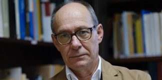 José Juan Díaz Trillo presenta este viernes en Cartaya su antología poética ‘Donde da la vuelta el tiempo’