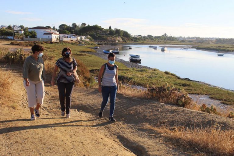 El Ayuntamiento de Cartaya acometerá un “plan de choque” en la limpieza en La Ribera