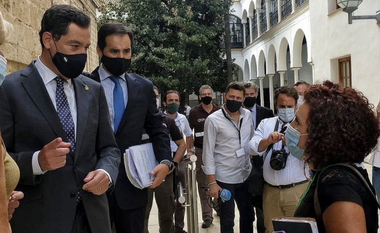 La alcaldesa de San Bartolomé traslada a Moreno Bonilla la necesidad de reabrir el servicio de Urgencias 24 horas