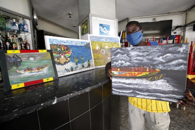 Lepe: inmigrante senegalés con discapacidad sueña con poder vivir de sus dotes artísticas
