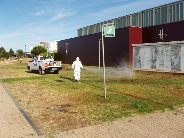 Diputación fumiga la zona de Huelva donde se detectó un caso de fiebre del Nilo