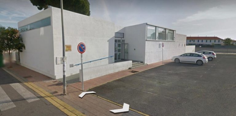Lamentan que desde el lunes nadie regulará la entrada de usuarios al ambulatorio de El Portil por la “falta de celador”