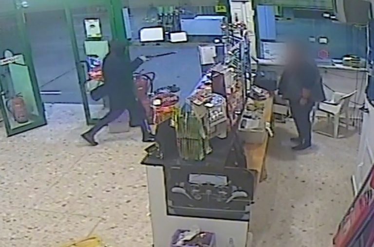 Detienen al autor del atraco a una gasolinera en La Antilla con una escopeta de cañones recortados
