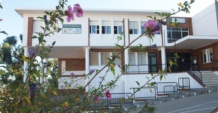 Cierran un aula del CEIP La Rábida de El Campillo tras detectarse un positivo entre sus alumnos