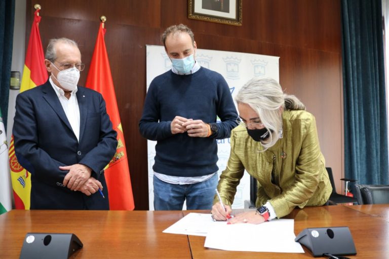 Cartaya y Cruz Roja colaboran para poner en marcha cursos de formación para jóvenes