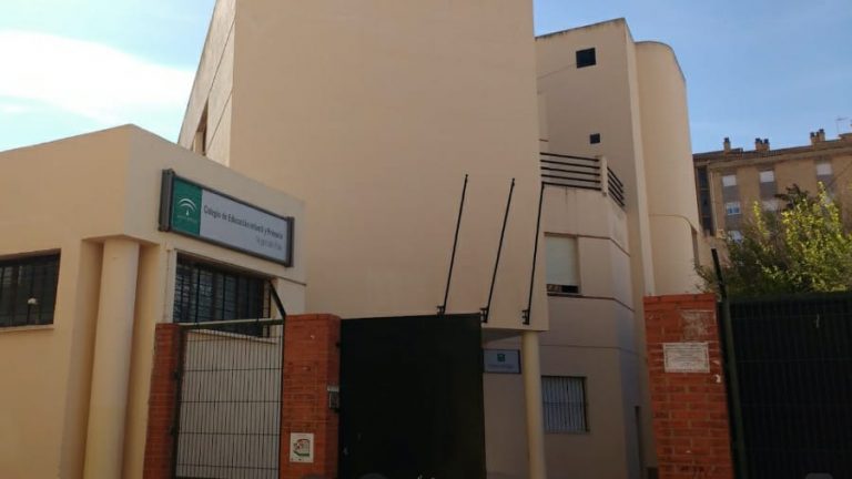 Denuncian que el colegio Virgen del Pilar de Huelva se quede sin servicio de comedor  escolar