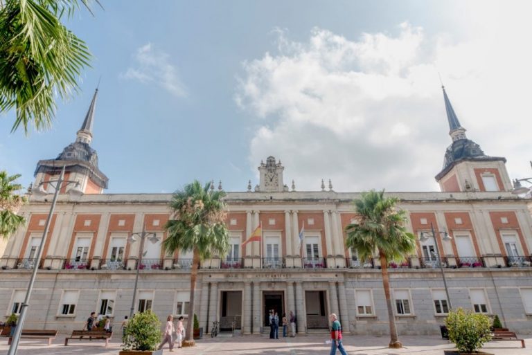 El alcalde de Huelva pide a la Junta fijar desde las 00.00 horas las restricciones de movilidad nocturna