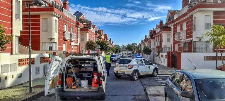 Evacúan una treintena de viviendas en Corrales por una “fuga importante de gas”