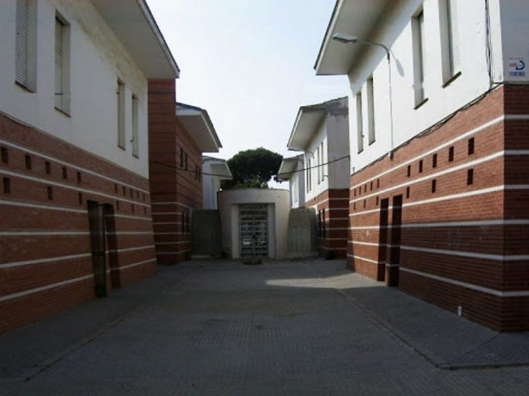 Una alumna propina una paliza a la directora de un instituto de Punta Umbría