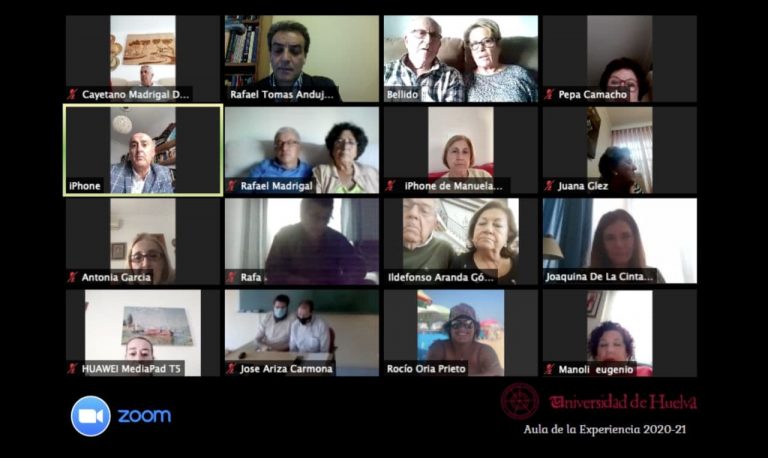 Un total de 60 alumnos inician en Lepe un nuevo curso del Aula de la Experiencia de la UHU