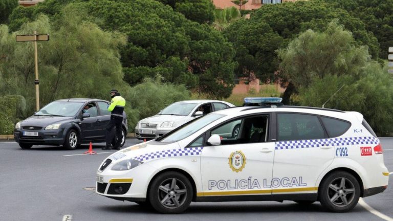 Denuncian a una tienda de ‘desavíos’ en Punta por abrir y servir a domicilio de madrugada