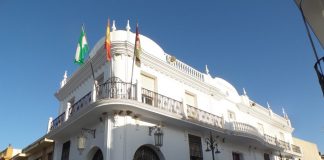 Trigueros cierra las oficinas de su Ayuntamiento por el positivo del interventor